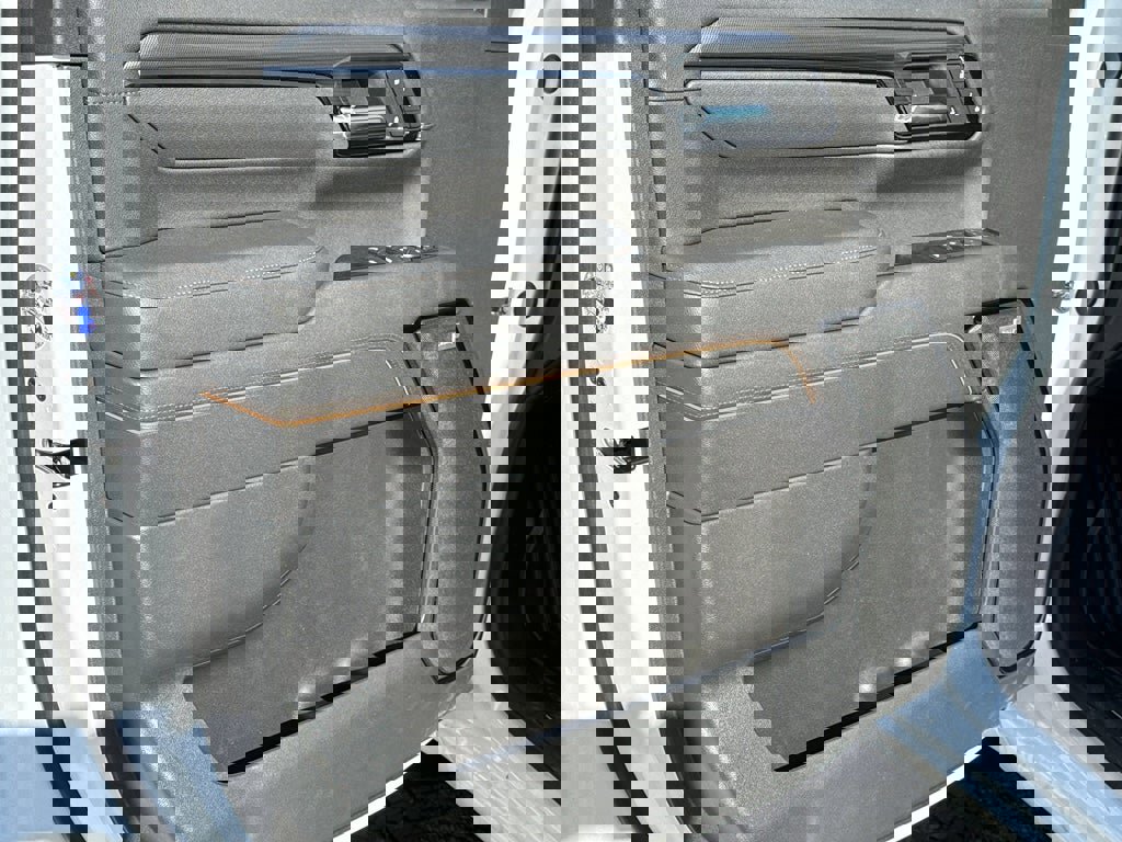 New 2026 GMC Sierra 2500 AT4 w/ AT4 Premium Plus Package image 10