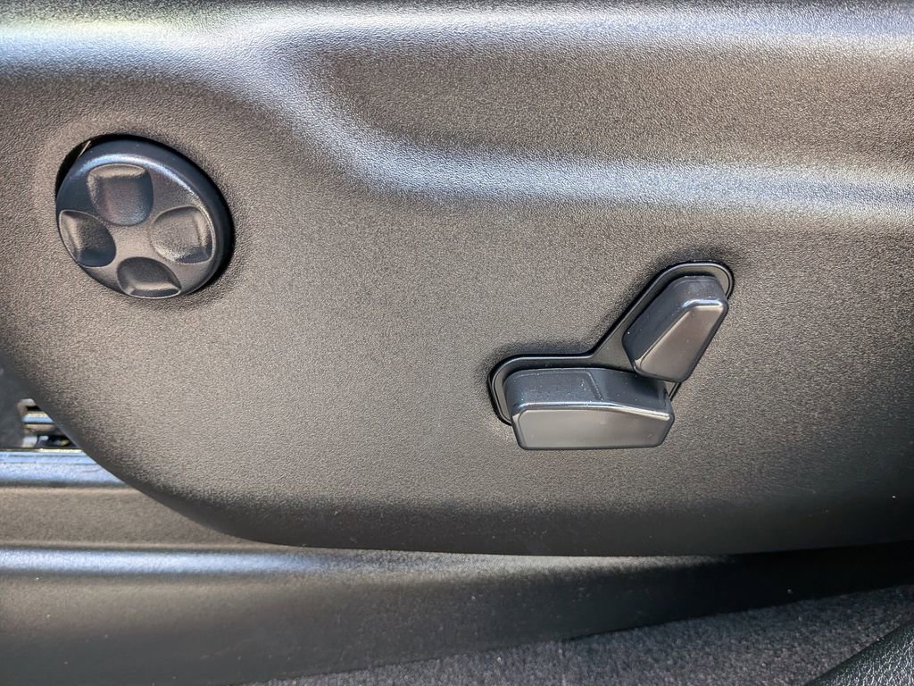 Used 2023 Dodge Durango GT image 20