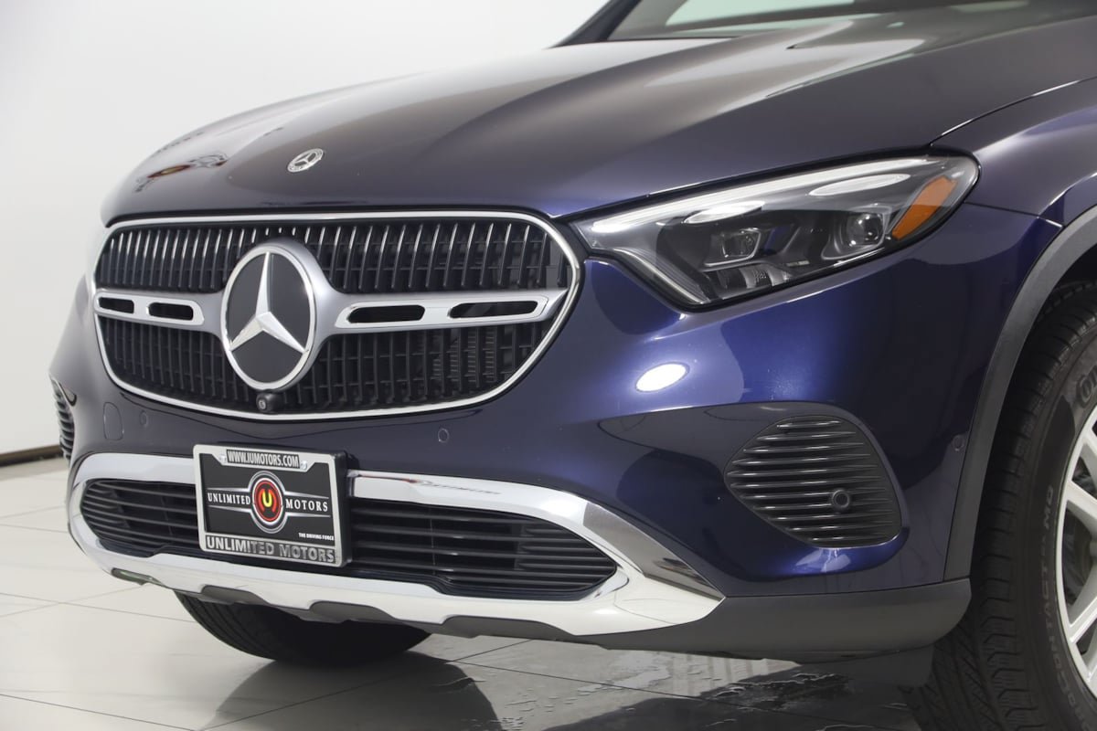Used 2023 Mercedes-Benz GLC 300 4MATIC w/ Pinnacle Trim Package image 50