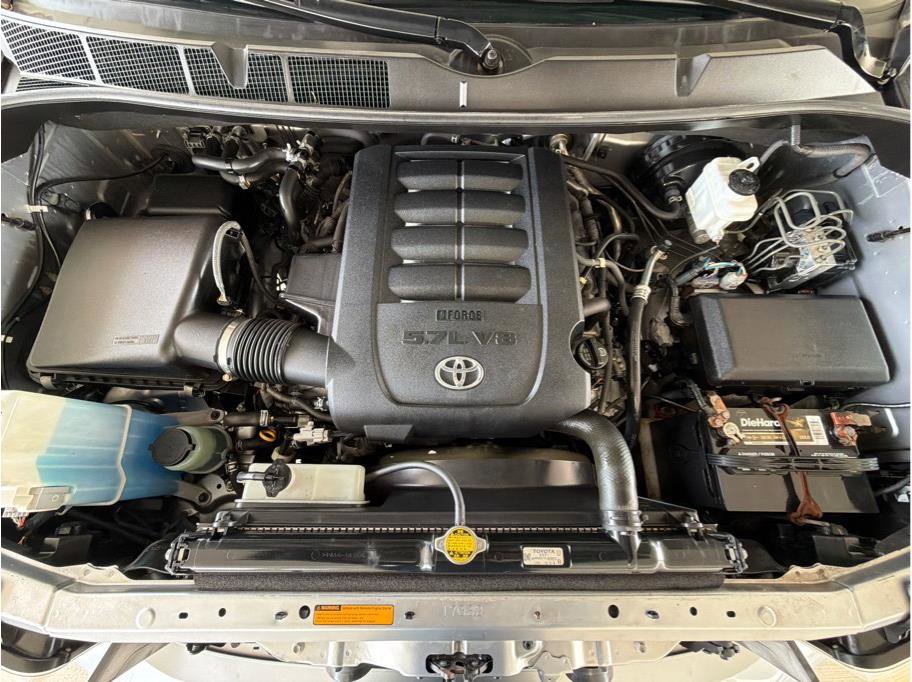 Used 2011 Toyota Sequoia Limited image 34