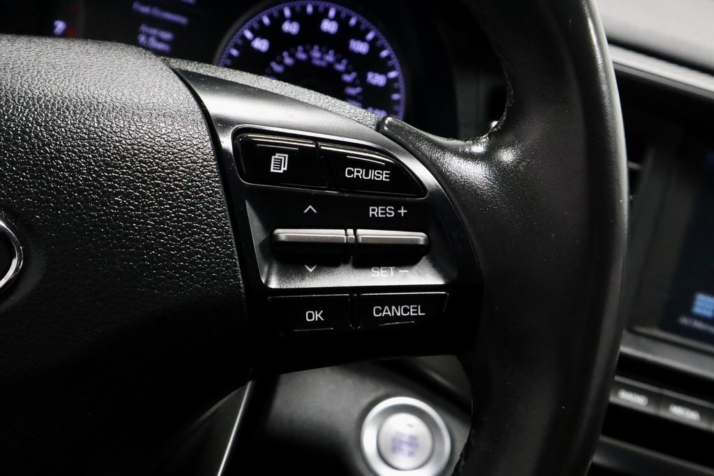 Used 2020 Hyundai Elantra Limited w/ Cargo Package (C1) image 28