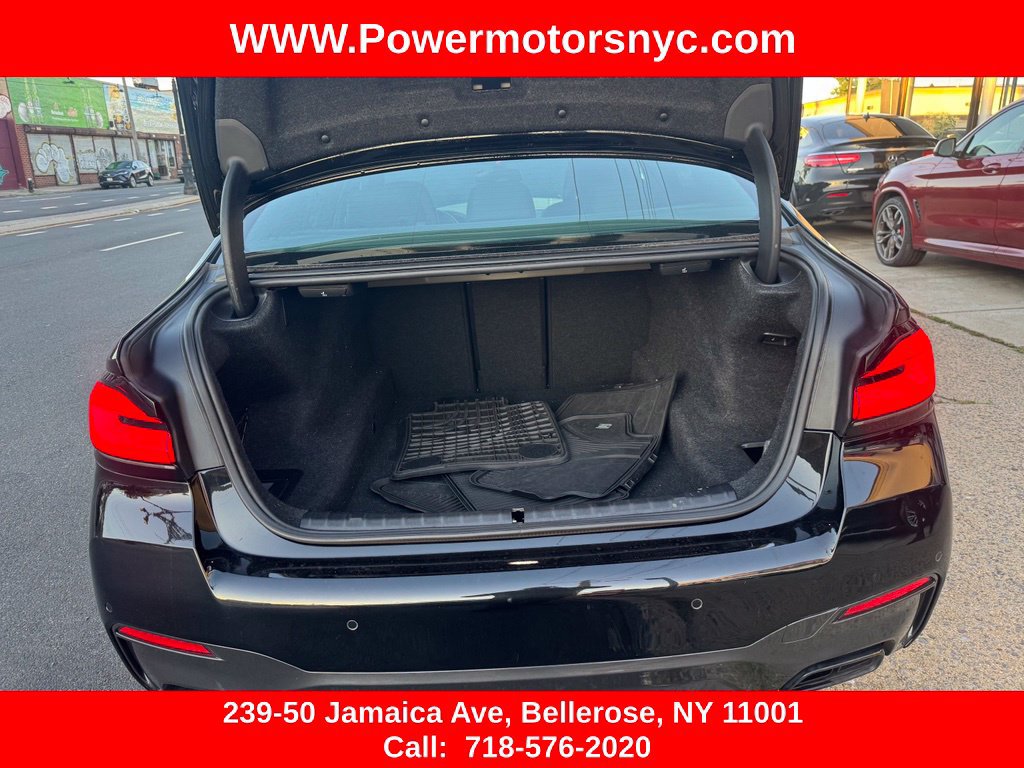 Used 2022 BMW M550i xDrive w/ Executive Package AWD/4WD image 12