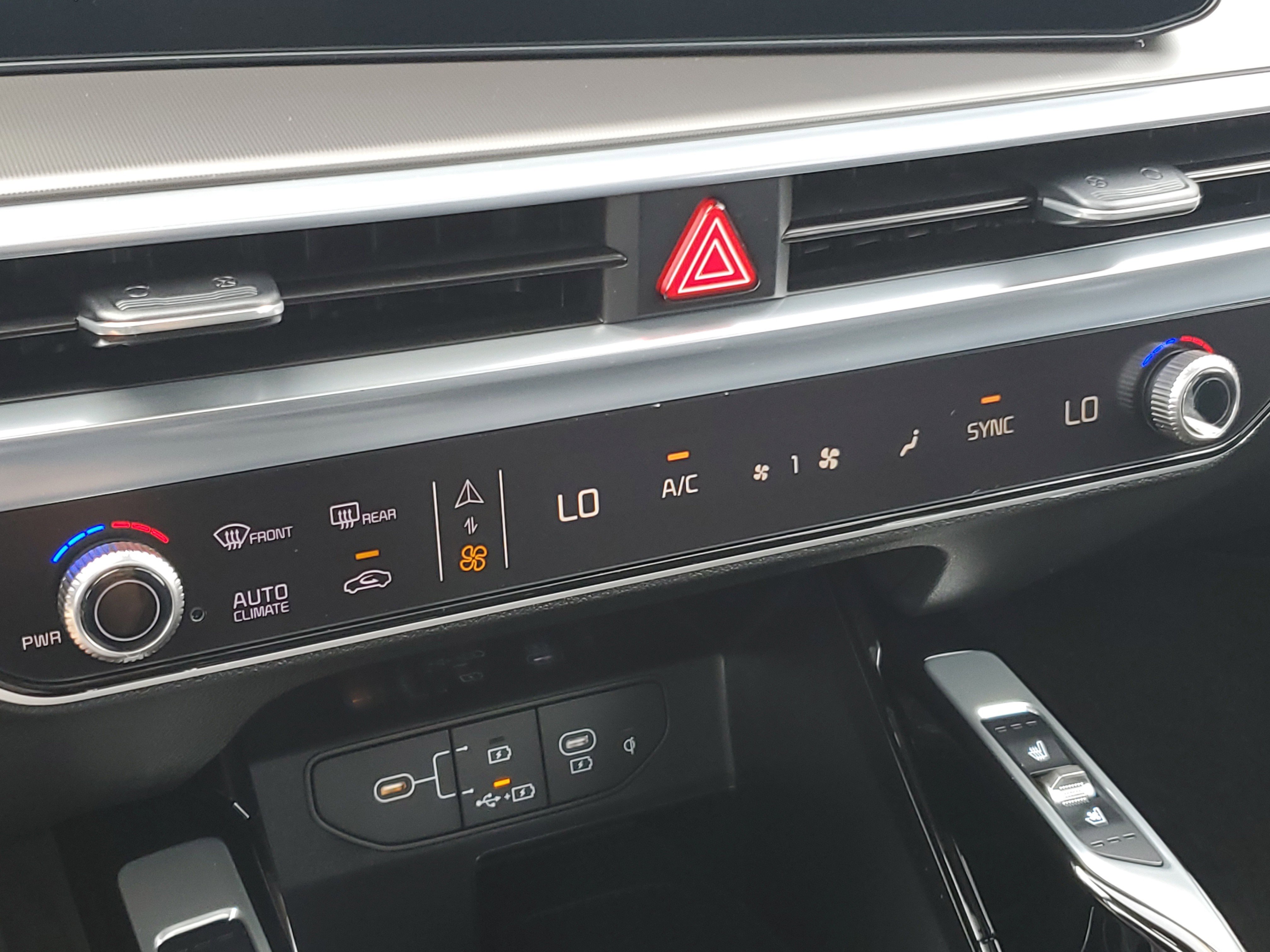 New 2025 Kia Sorento SX image 29