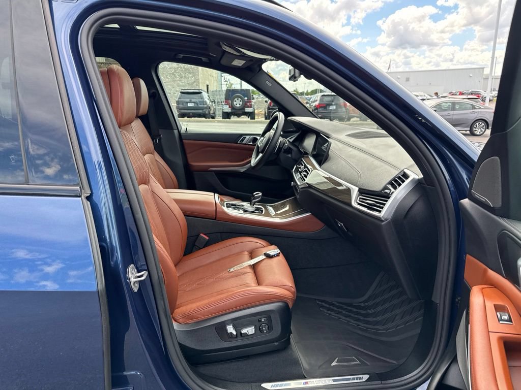 Used 2023 BMW X5 M50i AWD/4WD image 42