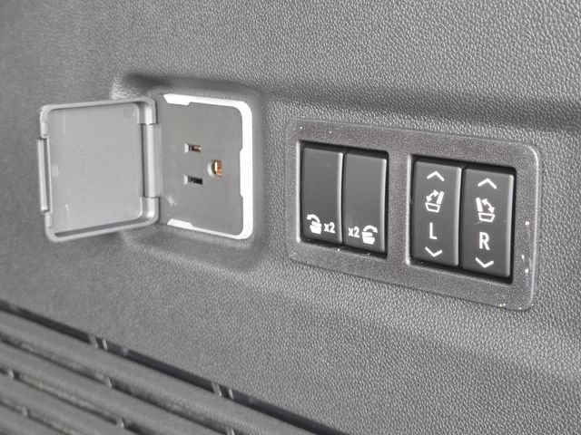 New 2026 GMC Yukon XL Elevation w/ Elevation Premium Package AWD/4WD image 22