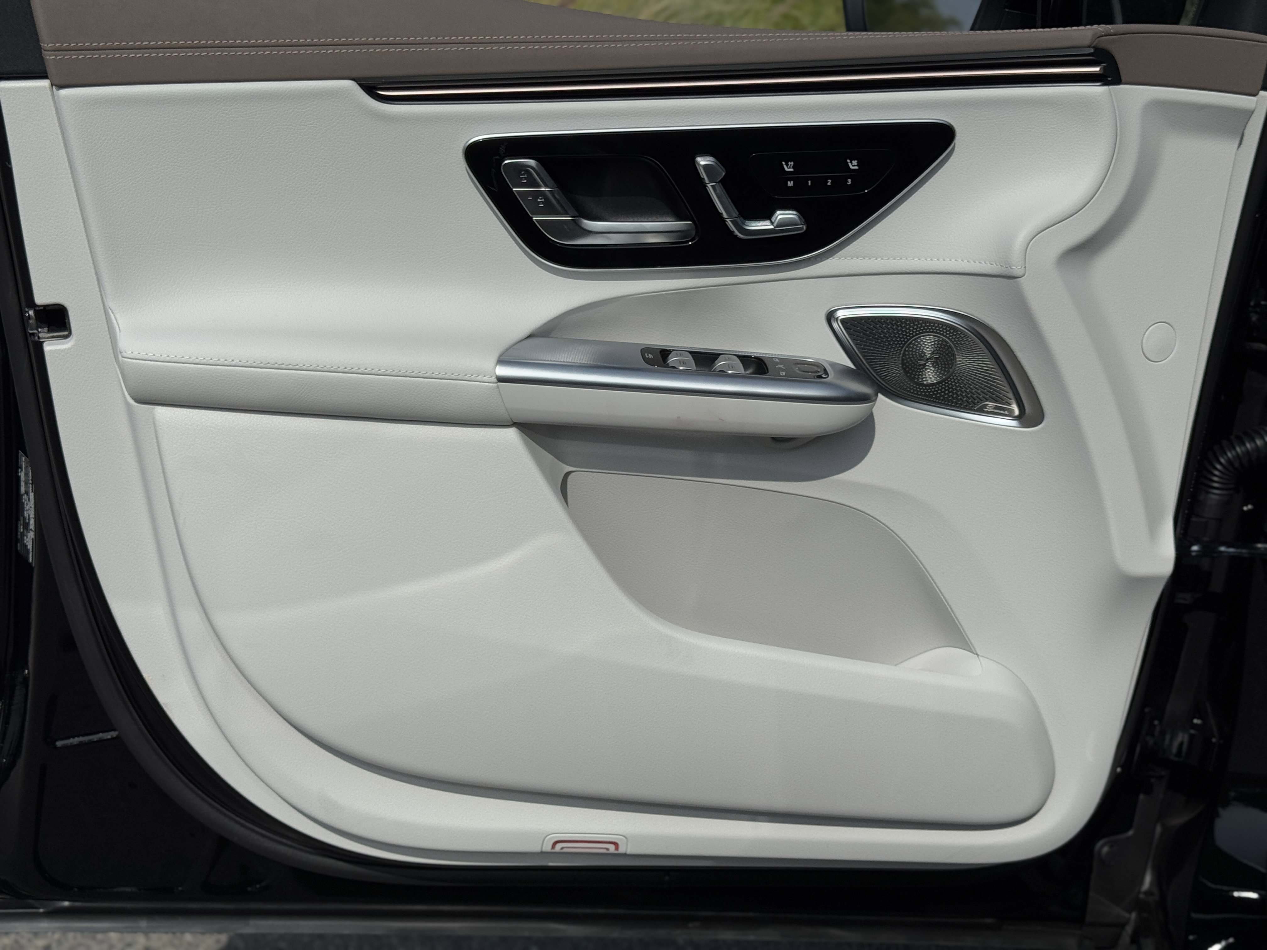 New 2026 Mercedes-Benz EQE 320+ SUV image 15