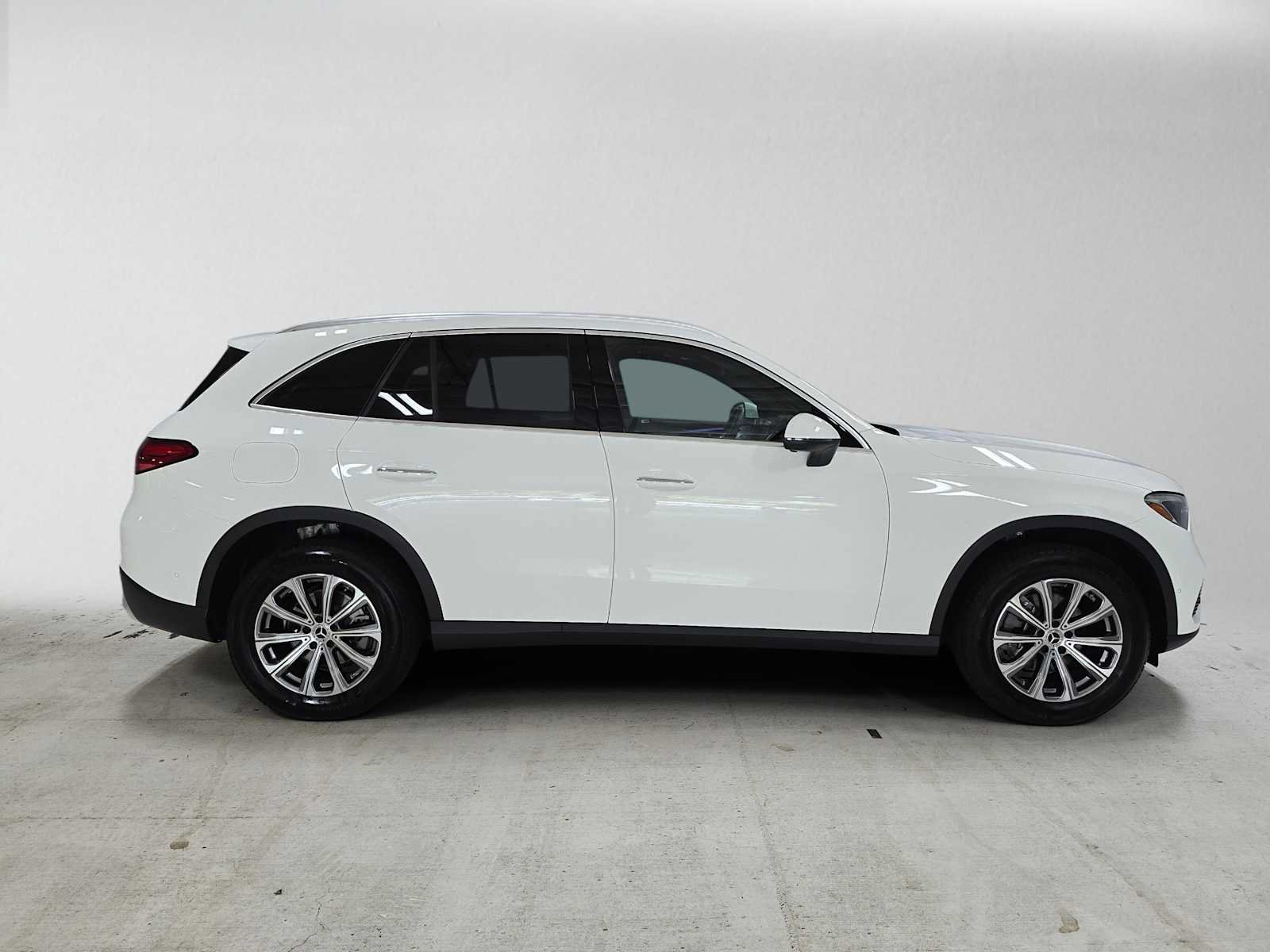 Certified 2026 Mercedes-Benz GLC 300 4MATIC image 2