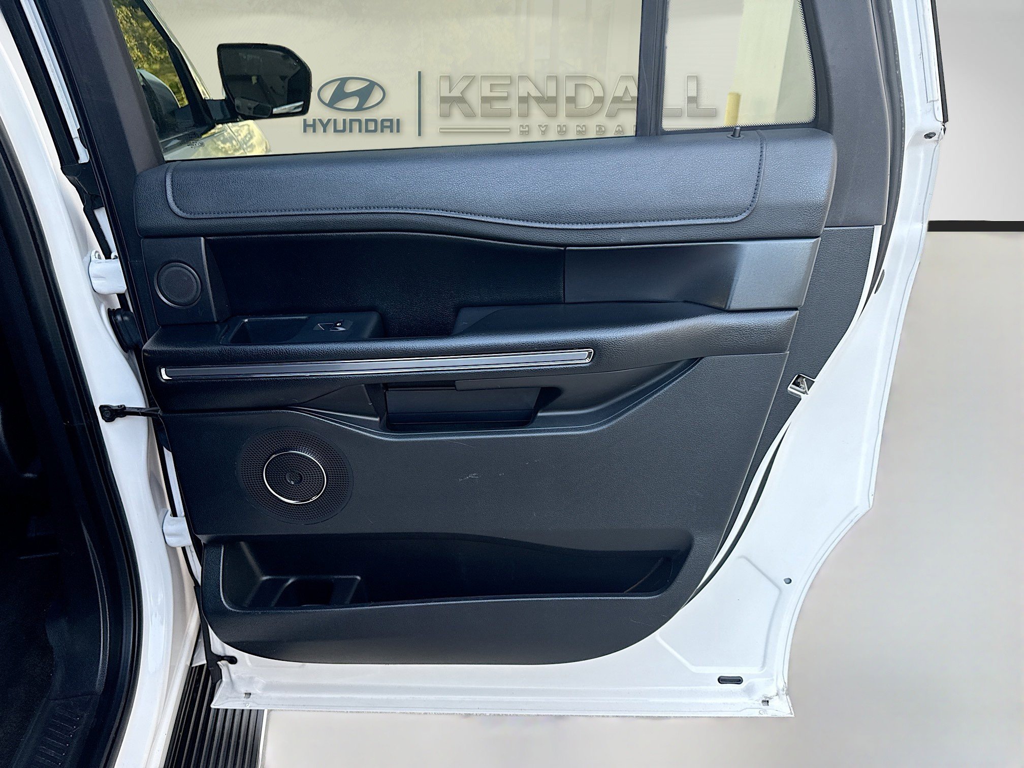 Used 2018 Ford Expedition Max XLT w/ Equipment Group 202A image 30