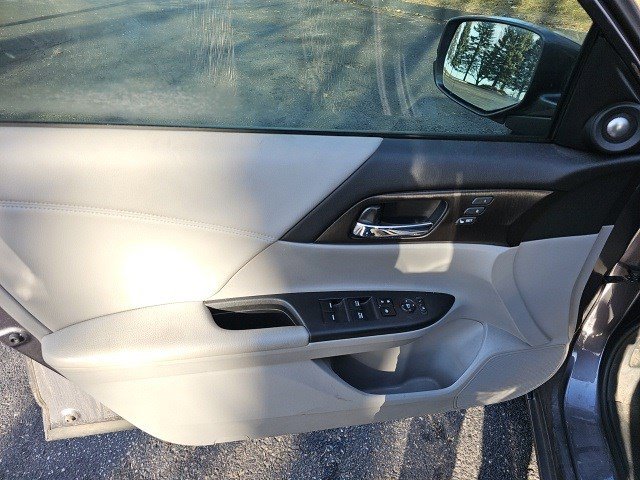 Used 2015 Honda Accord EX-L image 20