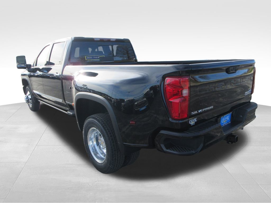 New 2026 Chevrolet Silverado 3500 High Country w/ High Country Premium Package AWD/4WD image 3
