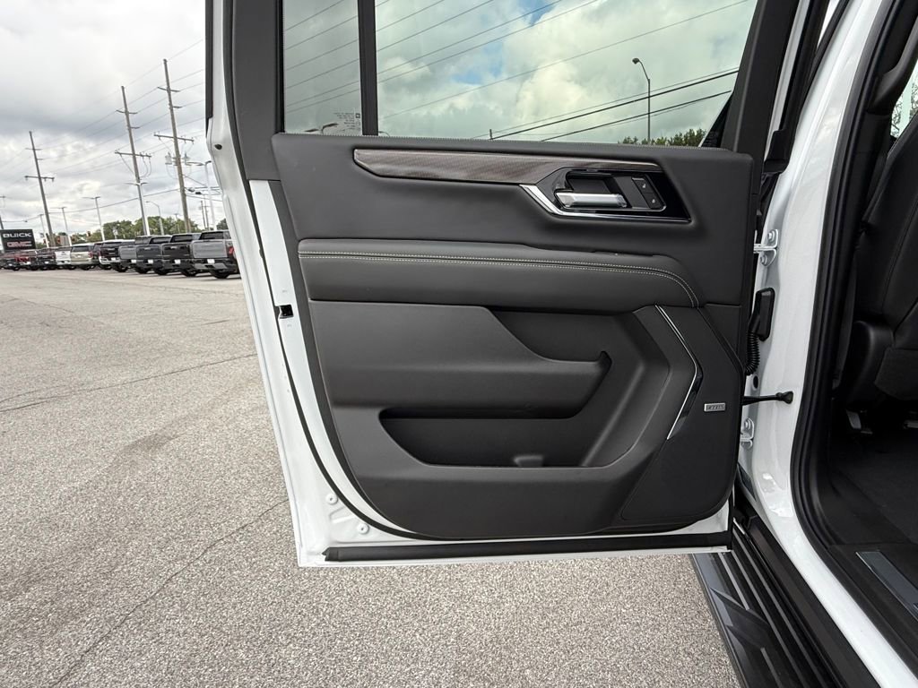 New 2026 GMC Yukon XL Elevation image 27