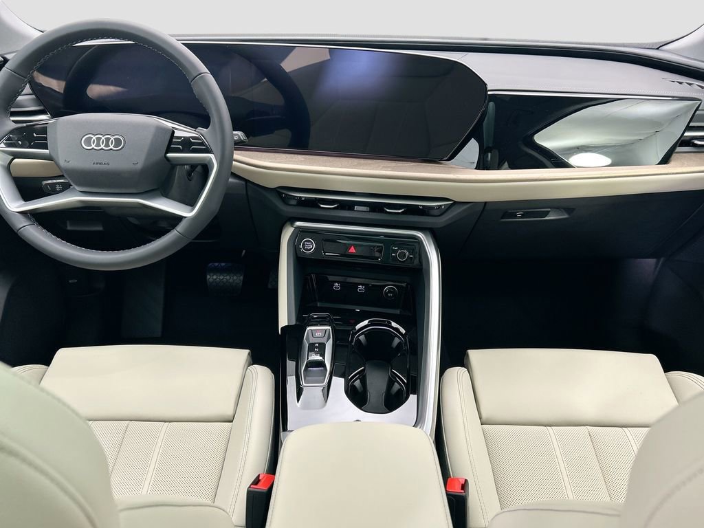 Used 2025 Audi Q5 Premium Plus w/ Premium Plus image 14