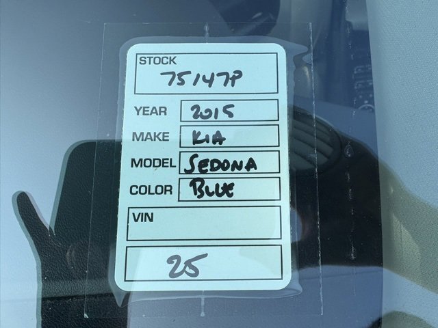 Used 2015 Kia Sedona LX w/ LX Convenience Package image 38
