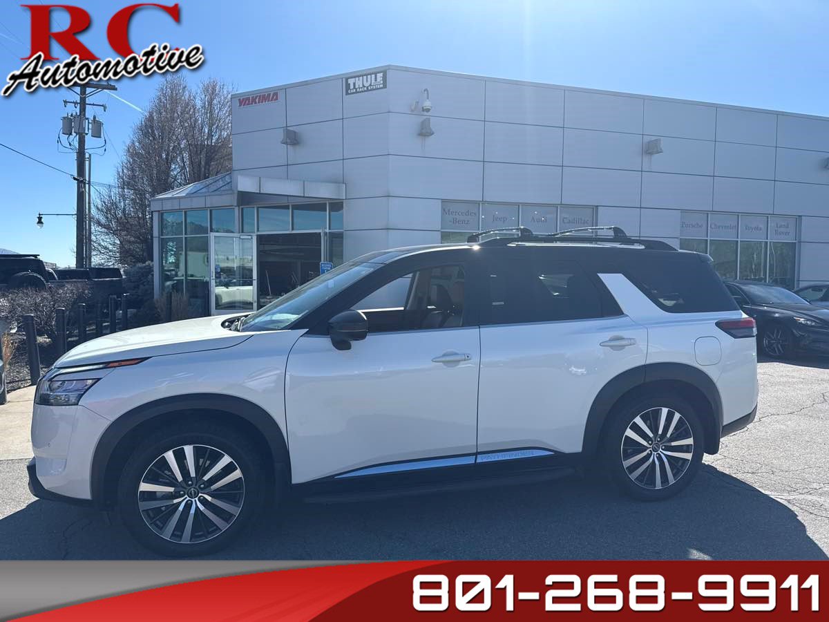 Used 2022 Nissan Pathfinder Platinum w/ Lighting Package (N93) AWD/4WD image 1