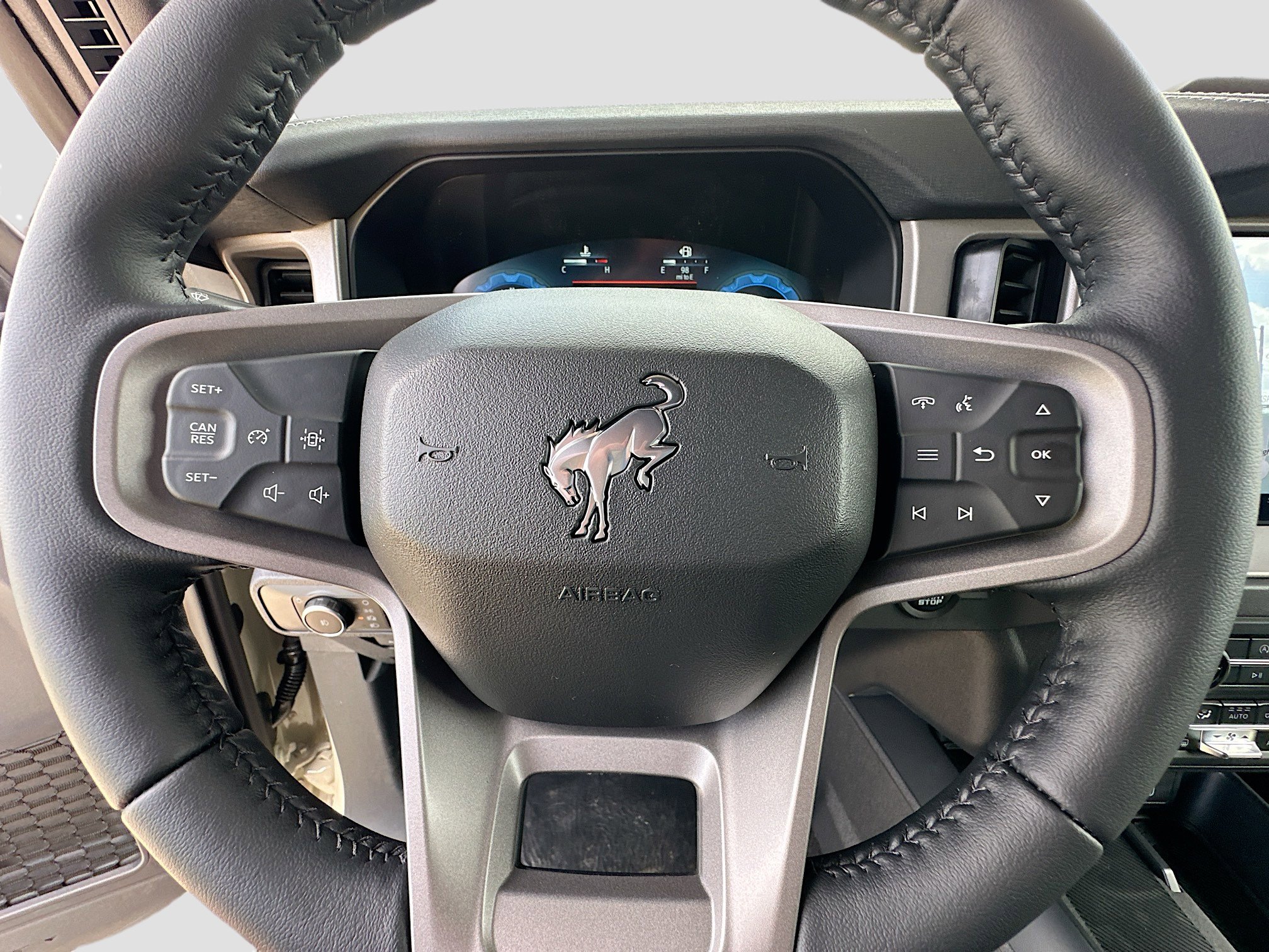 New 2026 Ford Bronco Outer Banks AWD/4WD image 23