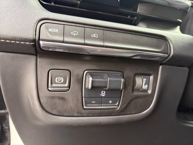 Used 2021 Cadillac Escalade Premium Luxury w/ Driver Assist Tech Package RWD image 5