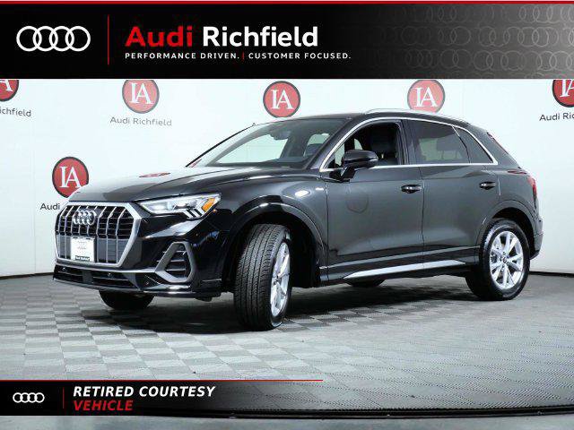 Certified 2025 Audi Q3 2.0T Premium w/ Convenience Package AWD/4WD image 6