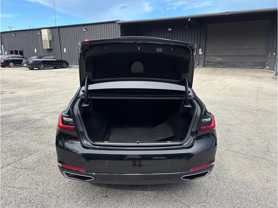 Used 2021 BMW 740i xDrive AWD/4WD image 51