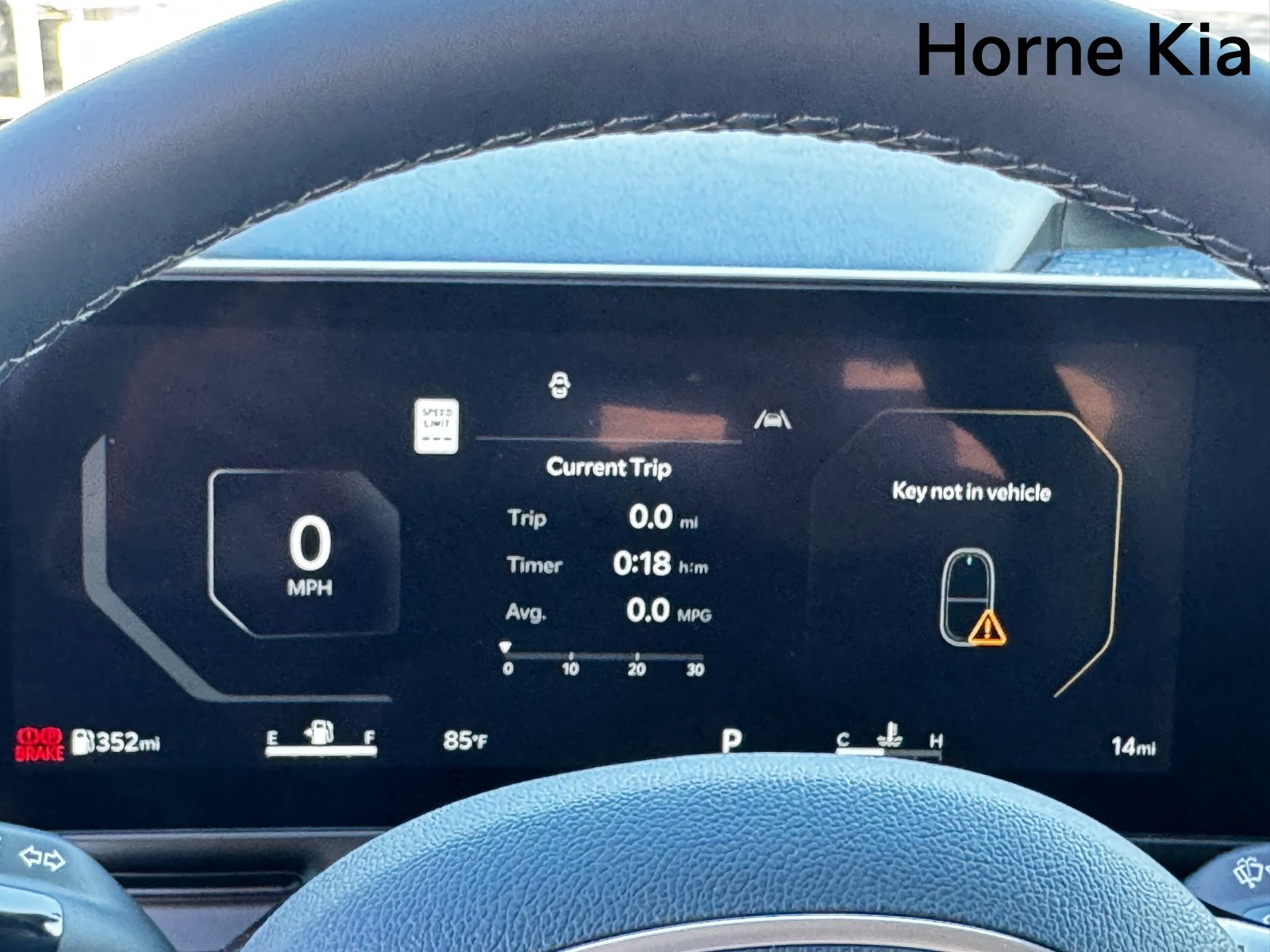 New 2026 Kia Carnival SX w/ SX Dark Edition Package image 15