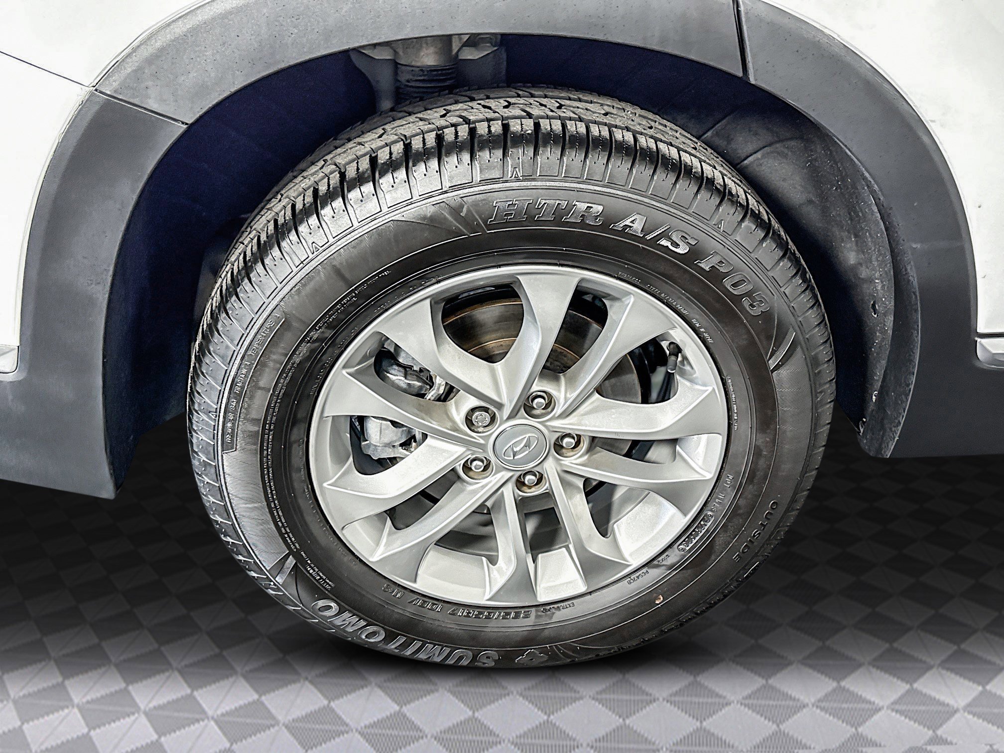 Used 2019 Hyundai Santa Fe SE image 32