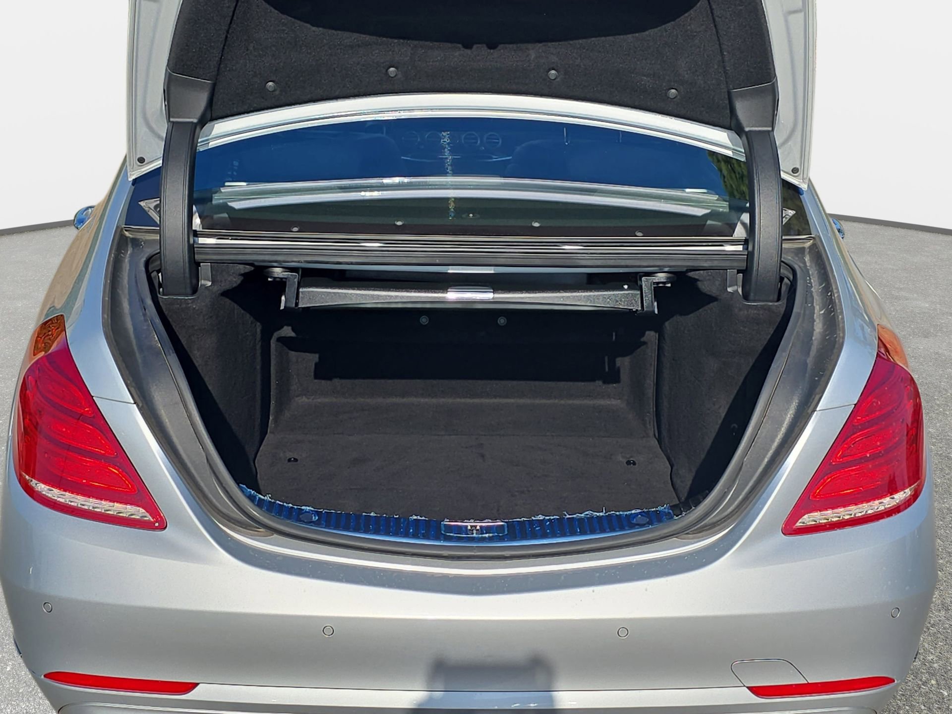 Used 2015 Mercedes-Benz S 550 4MATIC Sedan image 12