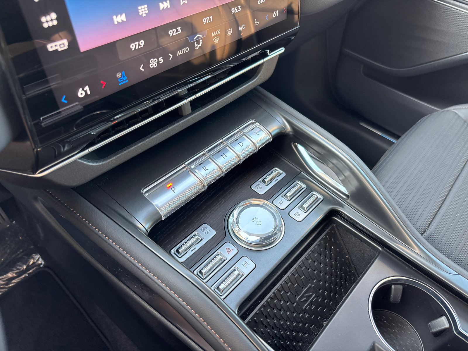 New 2026 Lincoln Nautilus Reserve AWD/4WD image 23