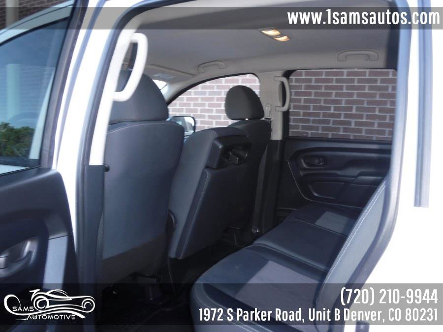 Used 2023 Nissan Titan S AWD/4WD image 13