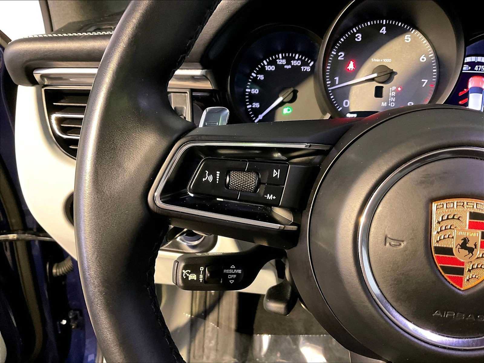 Certified 2023 Porsche Macan S AWD/4WD image 27
