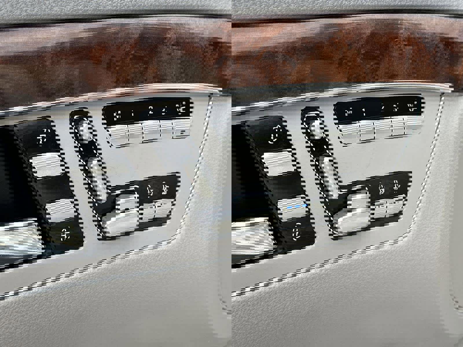 Used 2010 Mercedes-Benz S 550 image 23