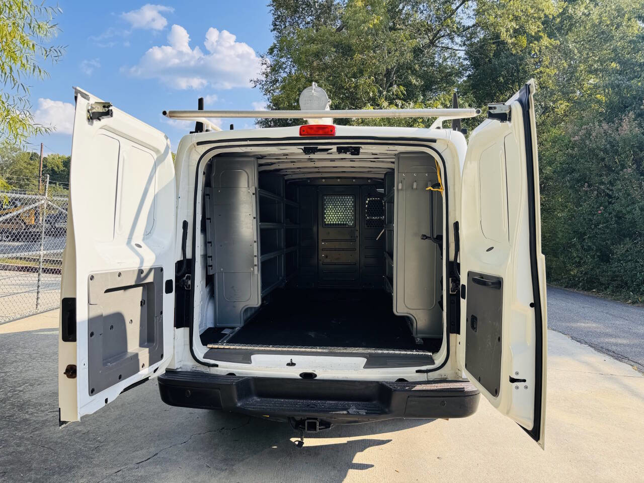 Used 2020 Nissan NV 1500 S image 7