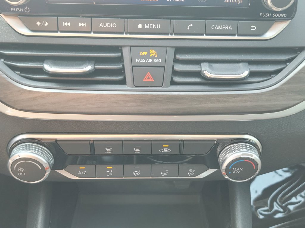 Used 2024 Nissan Altima 2.5 SV FWD image 25