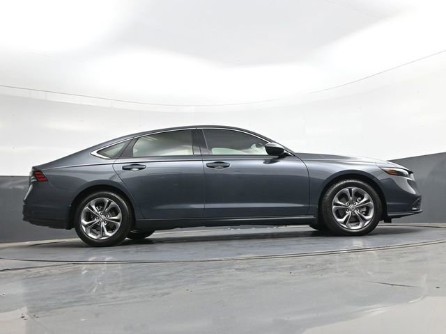 Used 2024 Honda Accord EX image 31