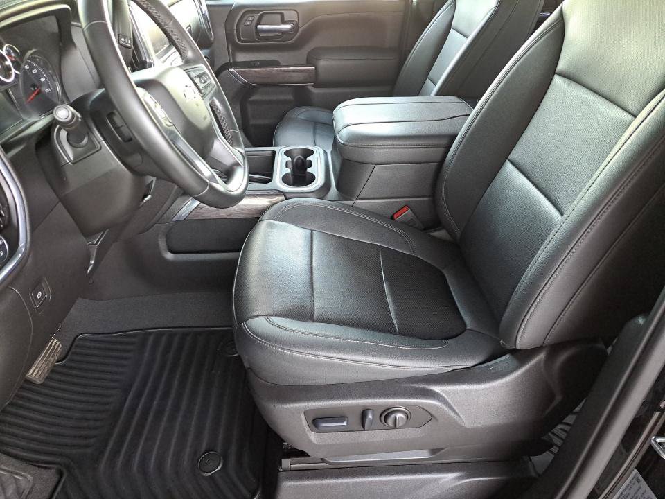 Used 2023 Chevrolet Silverado 2500 LTZ w/ LTZ Convenience Package AWD/4WD image 11