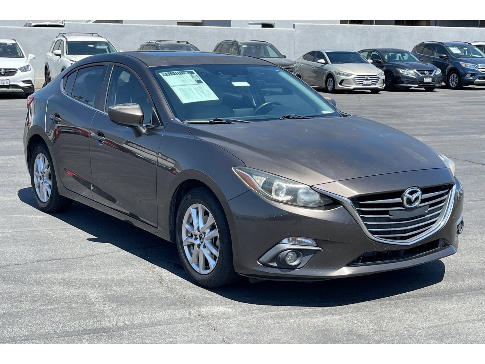Used 2016 MAZDA MAZDA3 i Touring w/ Popular Equipment Package FWD image 9