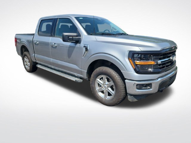 Used 2025 Ford F150 XLT w/ Equipment Group 301A Standard AWD/4WD image 7