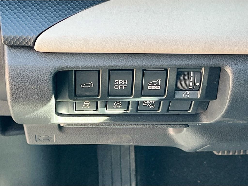 Used 2023 Subaru Forester Limited image 10