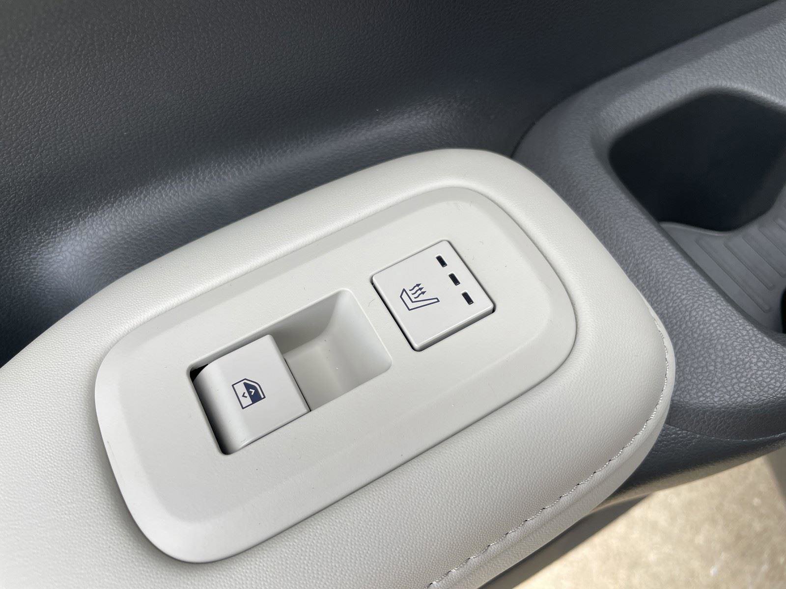 Used 2024 Hyundai Santa Fe Calligraphy image 38