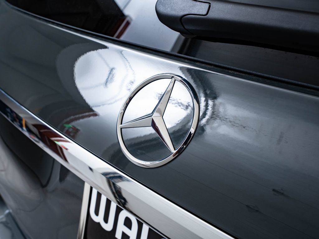 New 2026 Mercedes-Benz GLS 450 4MATIC image 18