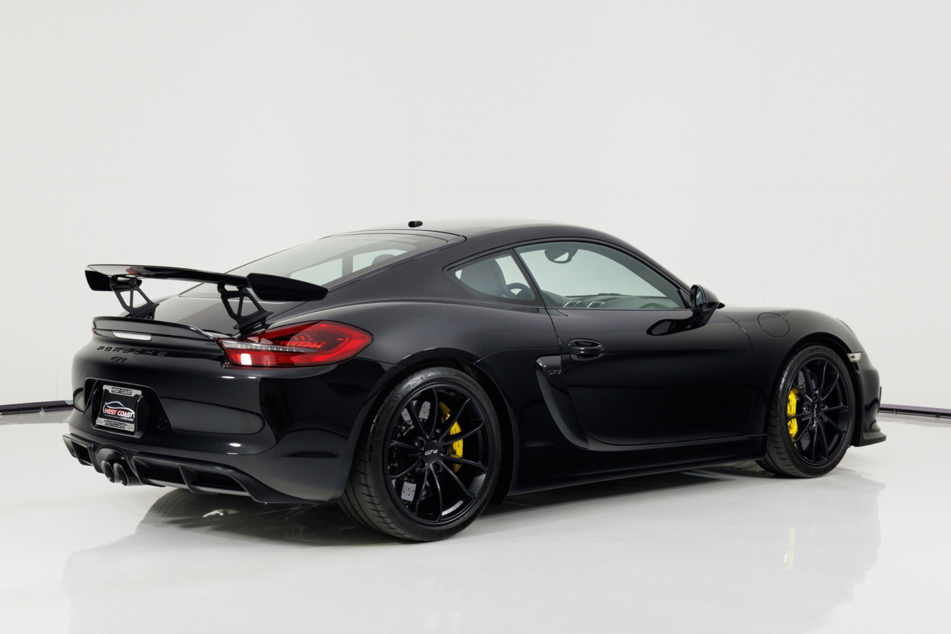 Used 2016 Porsche Cayman GT4 RWD image 3
