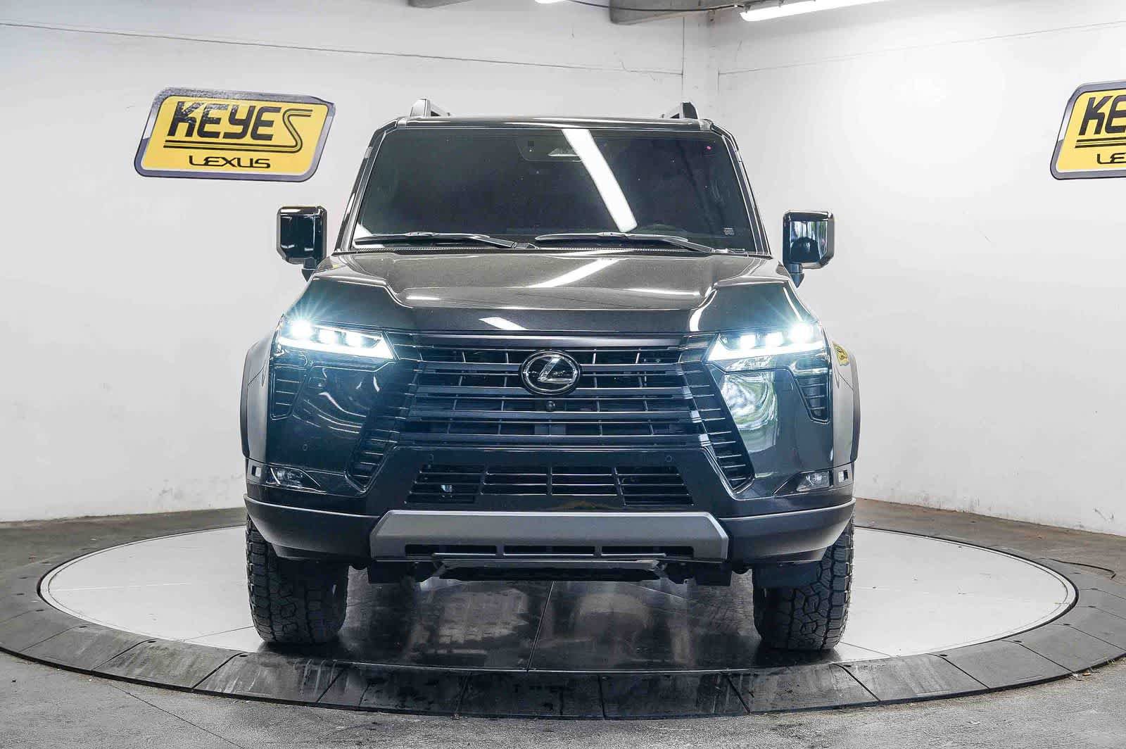 Used 2026 Lexus GX 550 AWD/4WD image 6