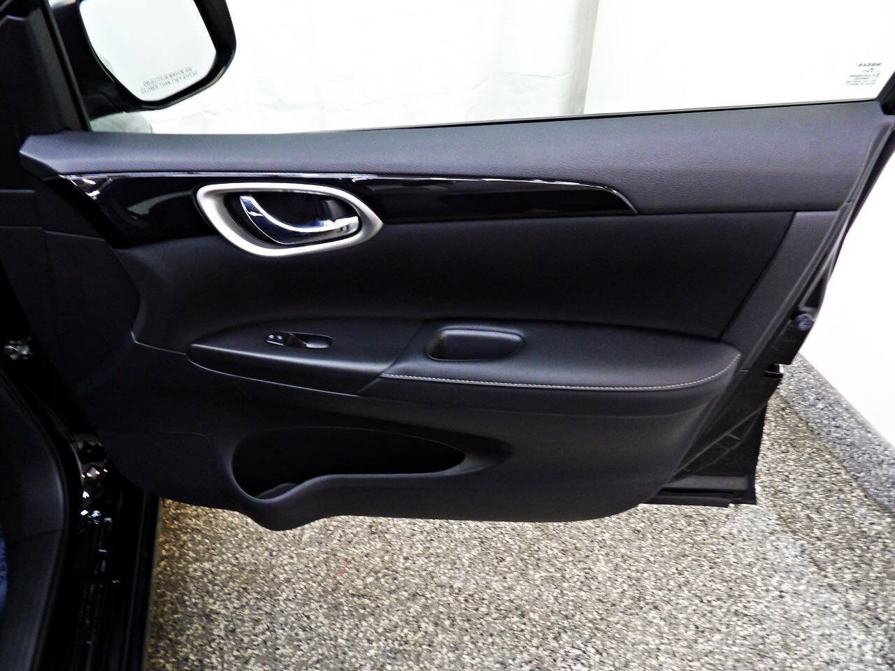 Used 2019 Nissan Sentra SV FWD image 11