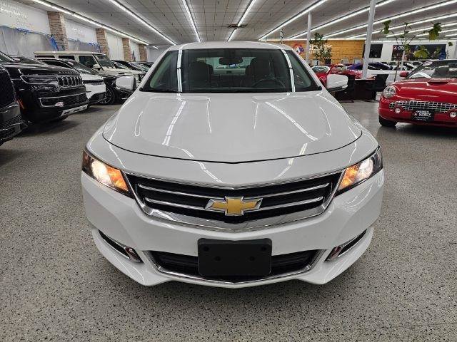 Used 2015 Chevrolet Impala LT w/ Convenience Package image 2