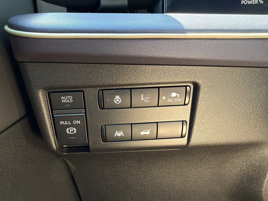 Used 2026 Nissan Leaf Platinum+ w/ Floor Mat Package (Platinum+) FWD image 29
