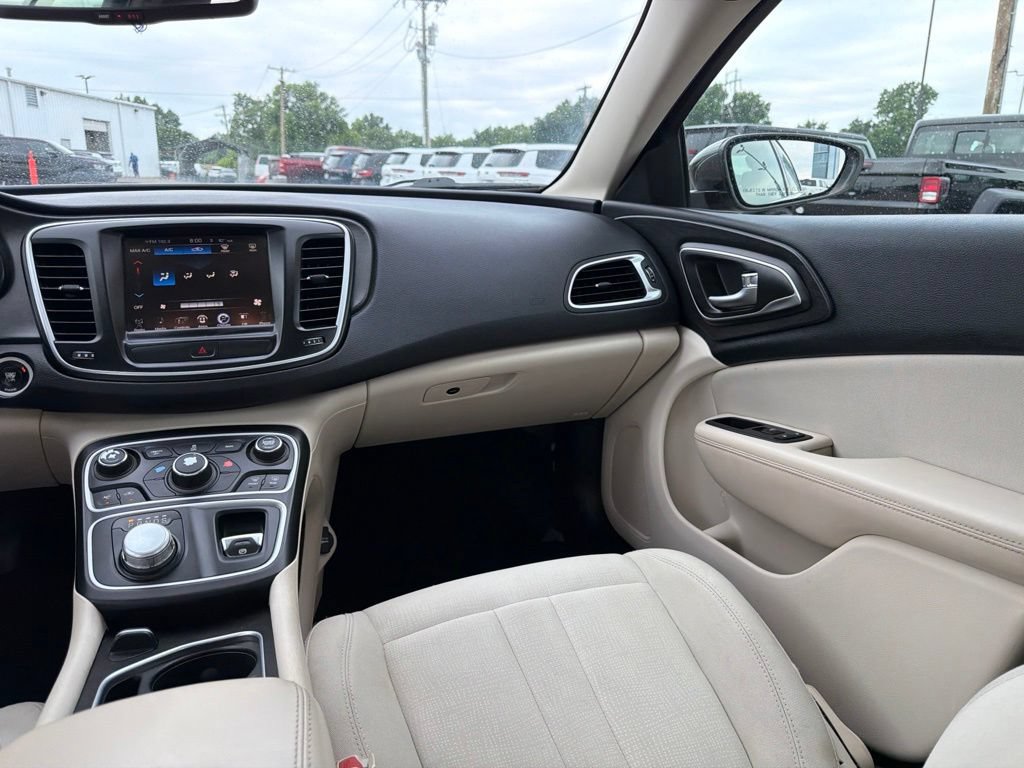 Used 2016 Chrysler 200 Limited w/ Anniversary Edition FWD image 14