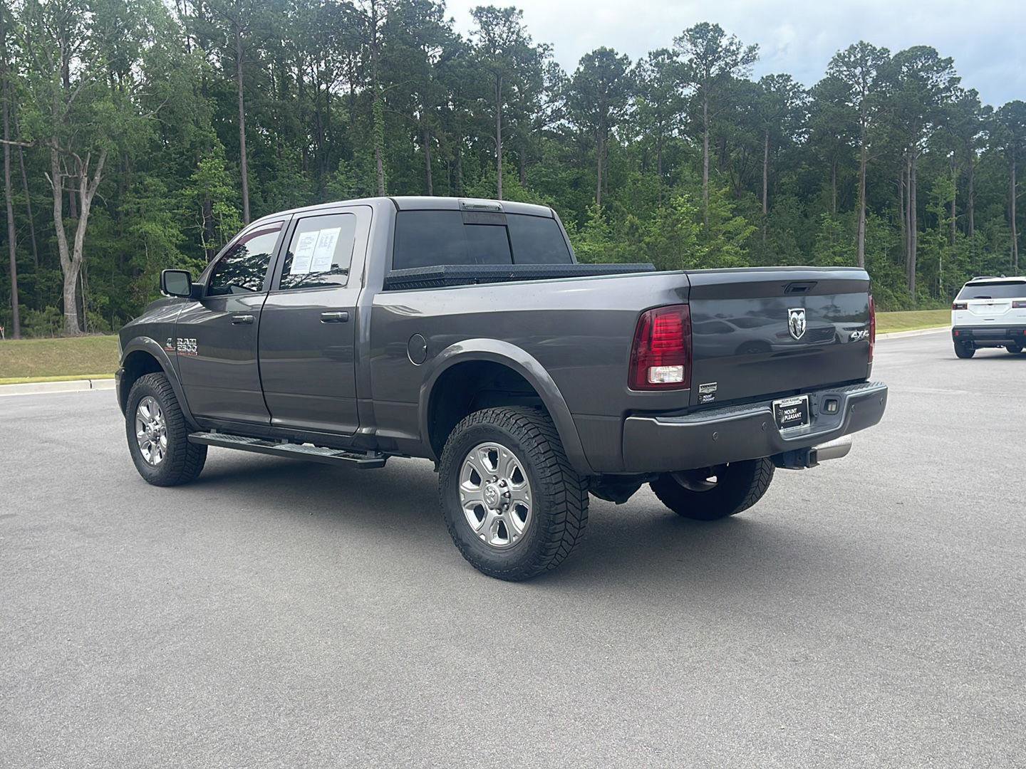 Used 2018 RAM 2500 Laramie w/ Sport Appearance Group AWD/4WD image 5
