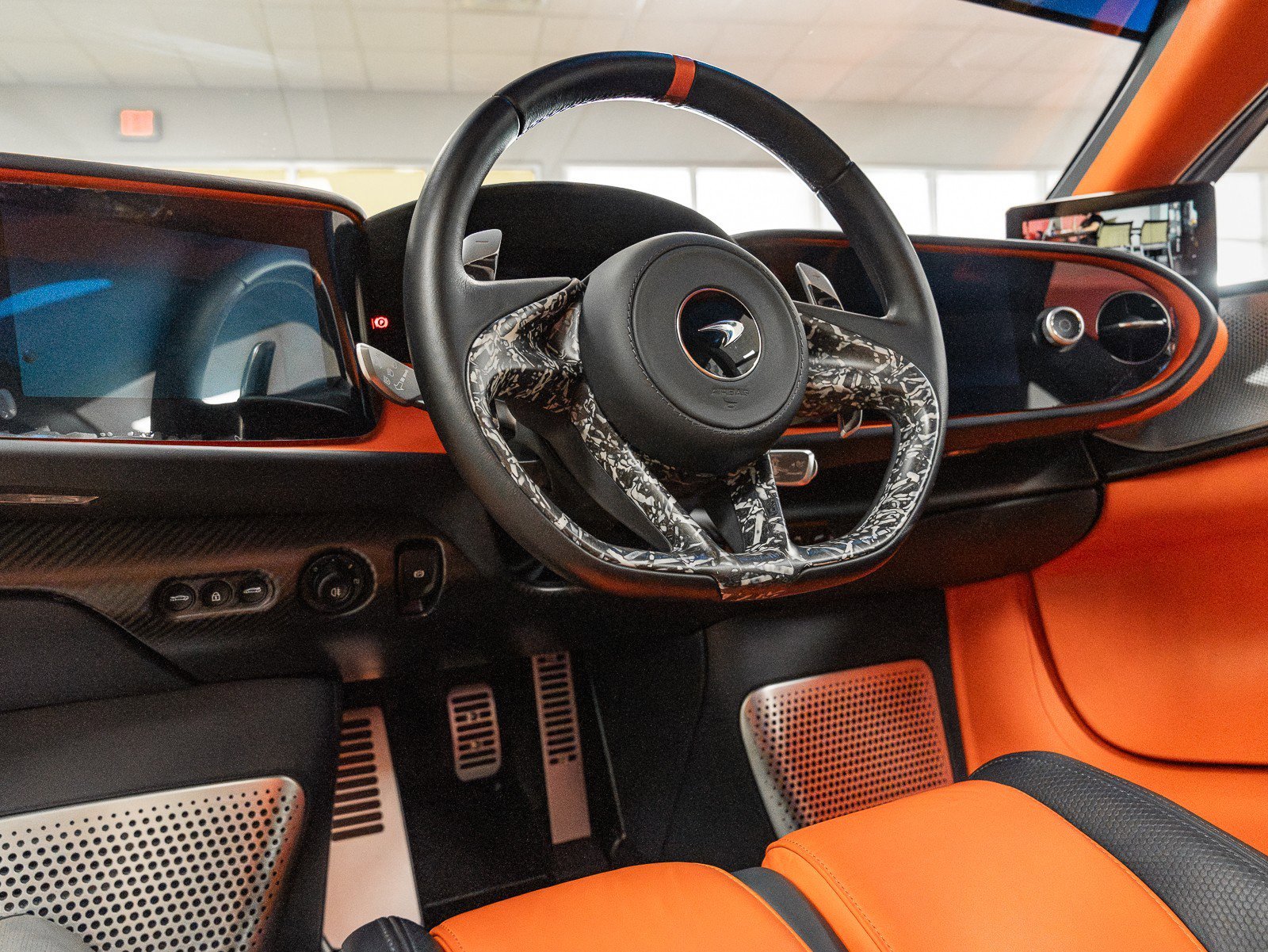 Used 2020 McLaren Speedtail image 10