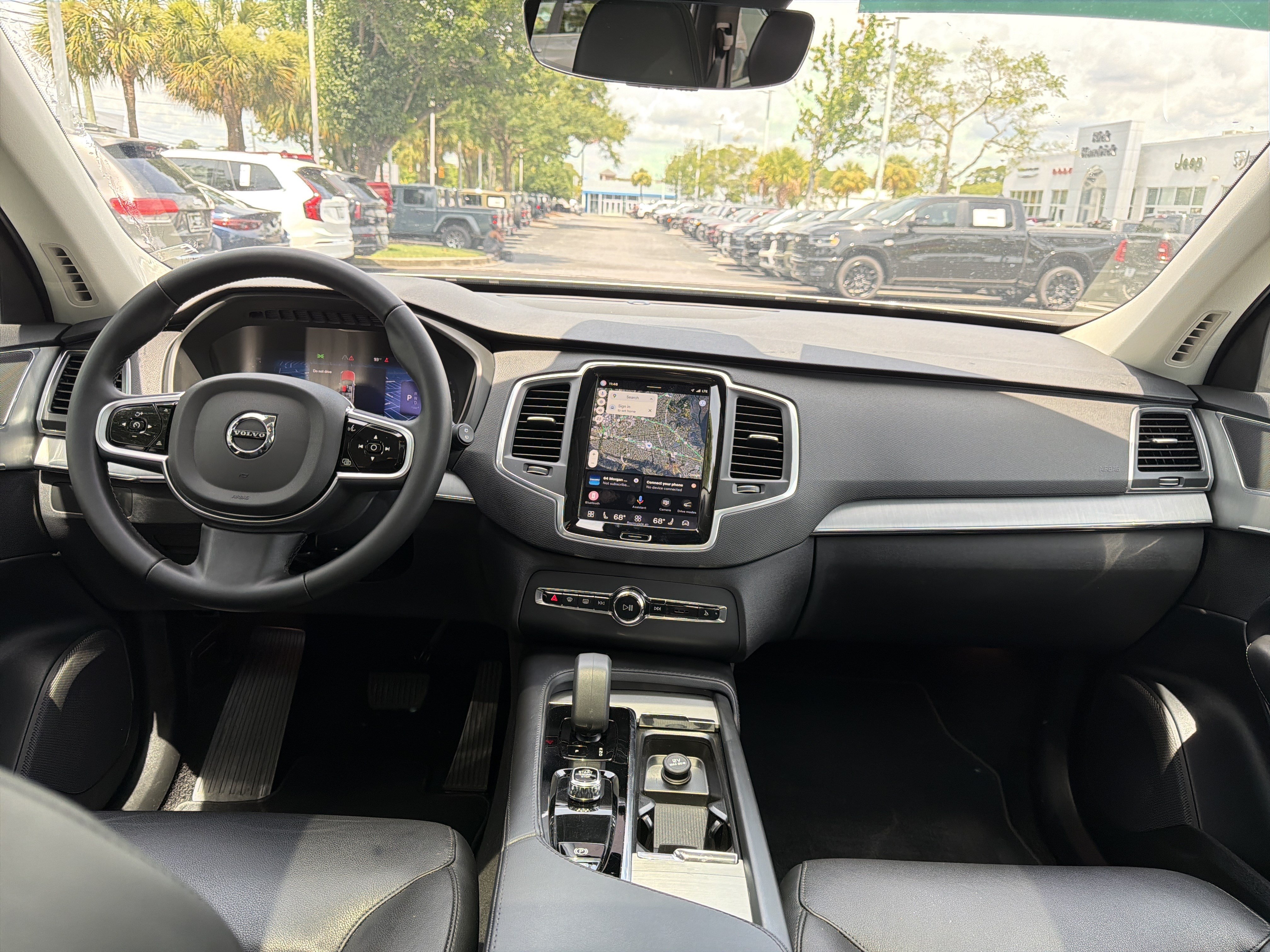 Certified 2025 Volvo XC90 B5 Core AWD/4WD image 29