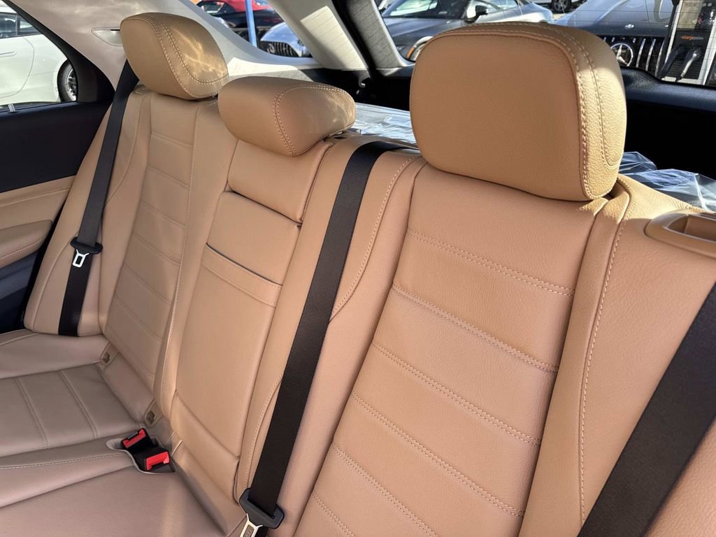 New 2026 Mercedes-Benz GLE 450 GLE 450 image 14