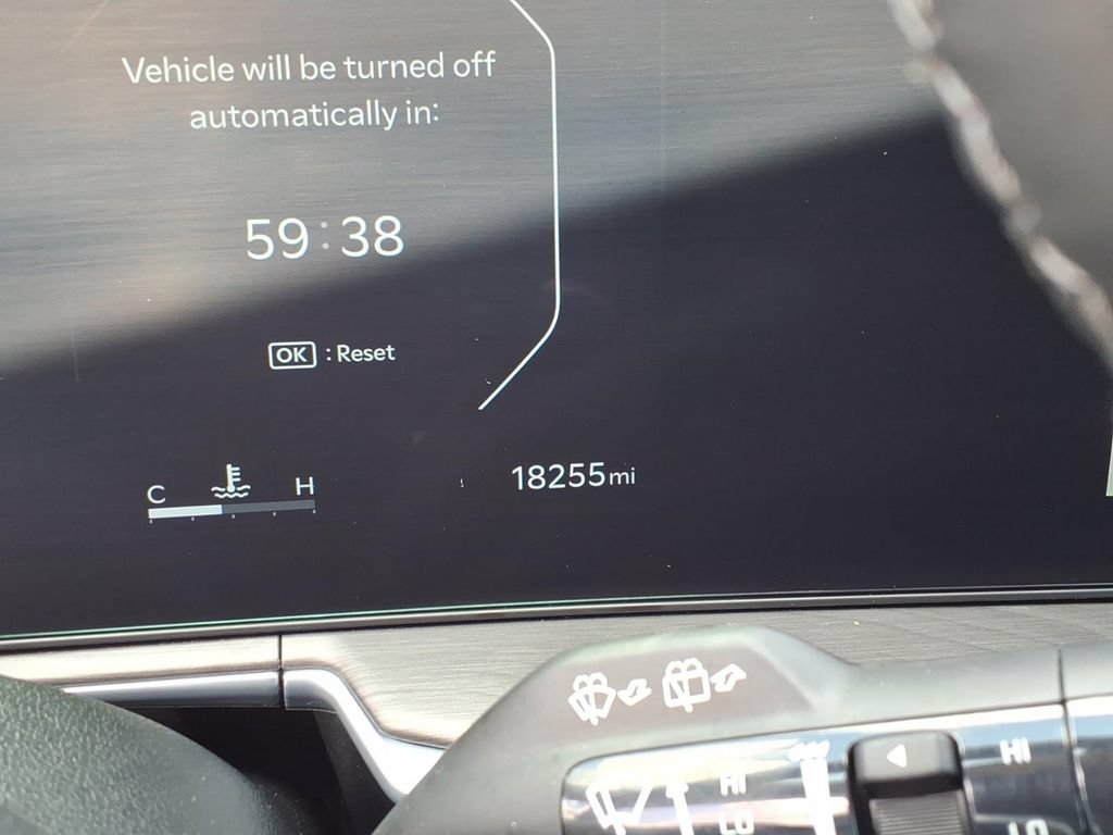 Used 2025 Kia Sorento SX AWD/4WD image 41