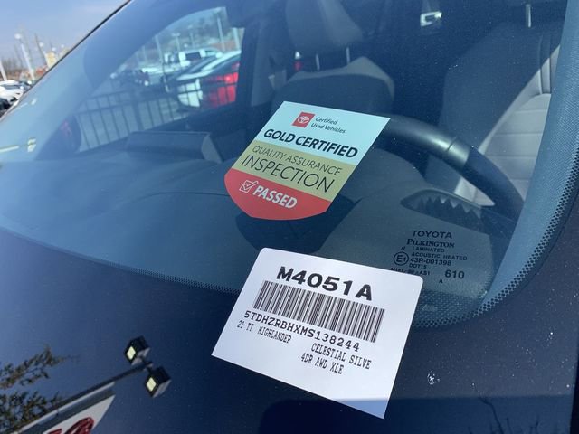 Used 2021 Toyota Highlander XLE image 41